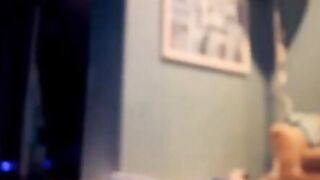 Redhead's OhMyBod Toy Orgasm on Webcam