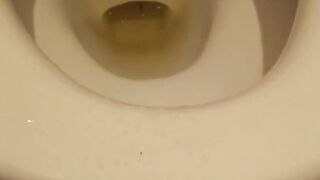 Watch this stunning exotic babe spilling pee before the lens