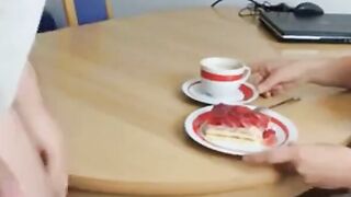 Deutscher Amateur-Blowjob mit Abspritzen