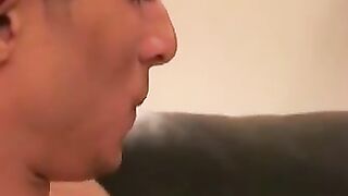 Slender amateur shoots cum in hand after solo session