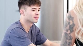 Stepson eats Alexis Malones MILF pussy and gives her creamy fuck fest