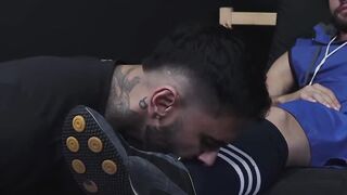 Jock duo swap intense foot and toe worship