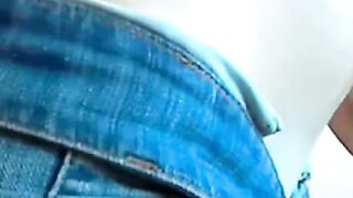 Masturbating Babe on Webcam