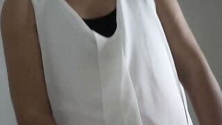 Pregnant Physiotherapist Talks About Husband, Gets Handjob Instead