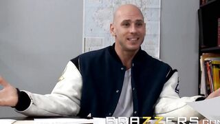 Brazzers -Cutie School Girl Lela Model Gets Banged! after Class