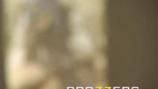 BRAZZERS - Juelz Ventura & Krissy Lynn & Mackenzee Pierce all Share a Penis
