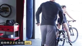 Brazzers - BMX 19 Yo Tiffany Tyler Gets Face Boned and Banged!