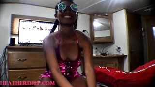 Thai 18 yo heather deep into pink sexzy outfit with cool sungalss giving beautiful deep throat throatpie