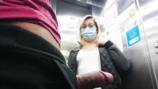 I take my dick out discreetly inside the elevator of the hotel, this young bourgeois has meeting everything she is shocked to got into this elevator