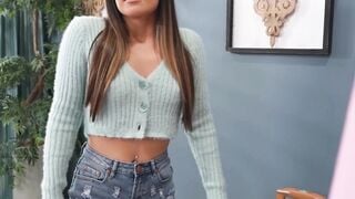 Delicious Latina Xxlayna Marie squirting while stepbro drills her savage