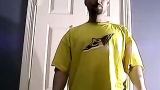 JoeSchmoeXXX.com - Bearded amateur plays with his dick and cums on himself with satis
