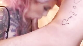 Tattooed Amateur Gives Blowjob on Webcam Hoe 2