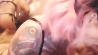 Tattooed Amateur Gives Blowjob on Webcam Hoe 2