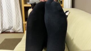 Drew Harper displays flawless suck worthy bare soles