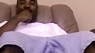 Cigar guys jerk off while getting sloppy head