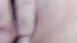 Webcam girl rubs her pussy until she cums Hoe 2