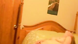 Blonde Amateur Rubs One Out