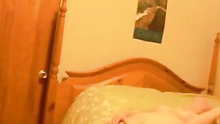Blonde Amateur Rubs One Out