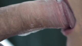 Sinnlicher ASMR-Blowjob – von einer deutschen Amateurin trocken gelutscht