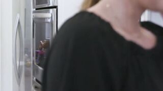 Young stepdaughter needs hard dick smashing her missionary