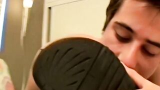 Joey Steels worships handsome dudeâs feet while sucking cock
