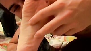 Joey Steels worships handsome dudeâs feet while sucking cock