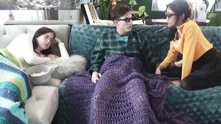 Parker Ambrose cums on stepsisterâs face hard