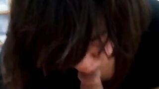 Vietnamese Adult Star Hong Nhung Gives Amateur Blowjob