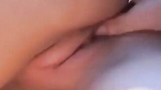 Öffentlicher Anal-Penisritt auf einer Klippe
