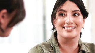 I know shes a lesbian,wanna lick that chubby pussy so bad