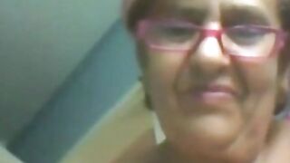 Sexy Senior's Webcam Show: Amateur Granny's Exhibition!