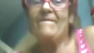 Sexy Senior's Webcam Show: Amateur Granny's Exhibition!
