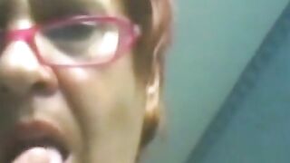 Sexy Senior's Webcam Show: Amateur Granny's Exhibition!