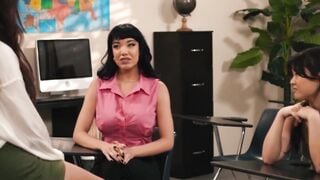 Lulu Chu squirts from stepmom Little Puck and her teacher