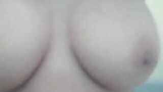 Big-Breasted Chinese Amateur Shows Off on Webcam