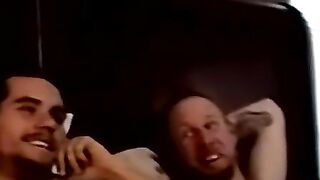 Real amateur receives mouth service to cum geyser