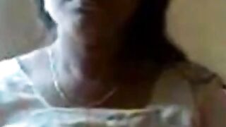 Indian Girl With Big Tits Tries On Clothes
