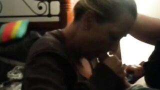L'instant plaisir: Amateur Babe's Webcam Blowjob