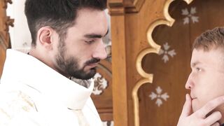 Jack Aries fills Noah Whites holy asshole with thick creamy cum