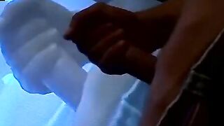 Thugs4Life - Jerking Off While Watching Porn & Recording Himself