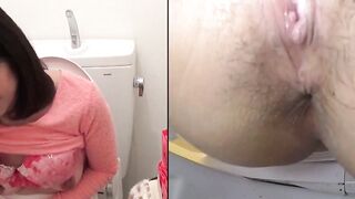 Asian Babe Gives Intense Squirt Show In Toilet - Fingers HERSELF TO ORGASM