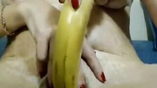 Mature French Mom Loves Bananas on WebCam