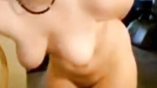 Lebanon Babe Livesex - Solo Dildo Play & Vibrator Orgasm