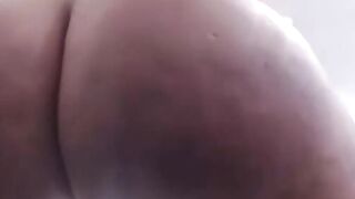 Curvy MILF Ass-Pounding with Huge Butt Plug & Squirting Orgasm