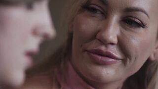 TS Ella Hollywood Rips Apart Adria's Ass After Confessing Cheating