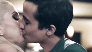 Christie Stevens Gets Raw Double Penetration In Spit Roasting Action