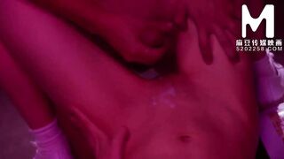 [Domestic] Madou Media Works/MTVQ5-Madou Bus Su Qingge 3P Sex 002/ View for Free