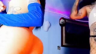 shemale deepthroats tranny dick then gets fucked
