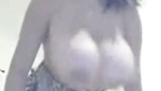 Big Tits Latina Pussy Webcam Show