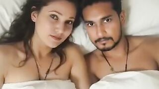 Jija Sali kissing